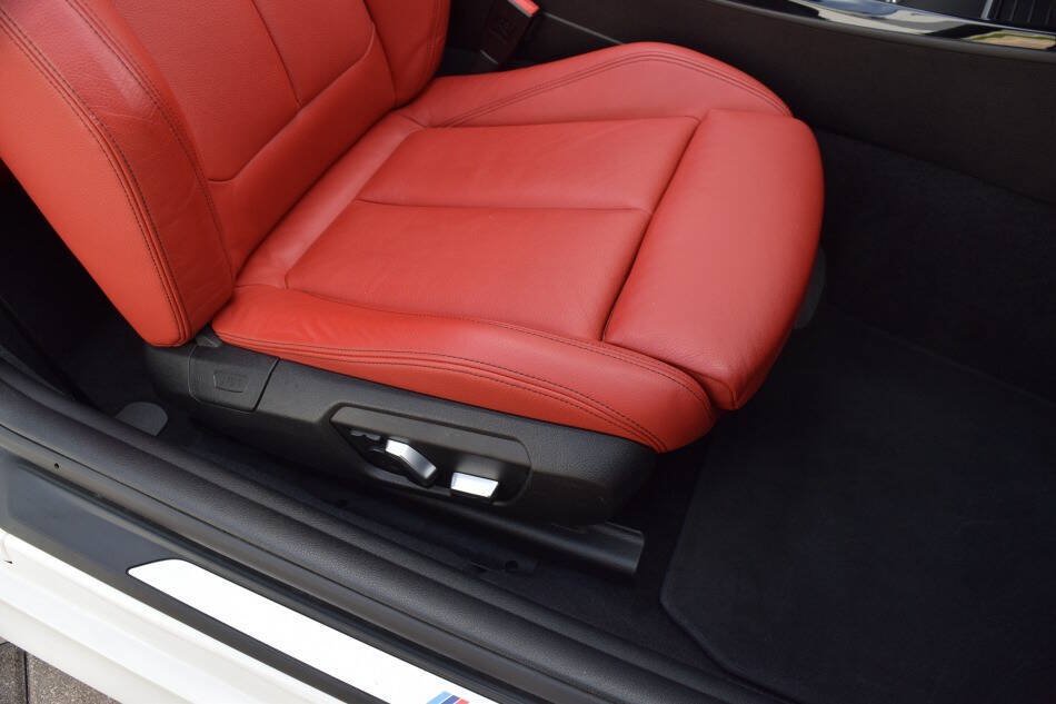 Used 2021 BMW 230i xDrive Convertible AWD/4WD image 48