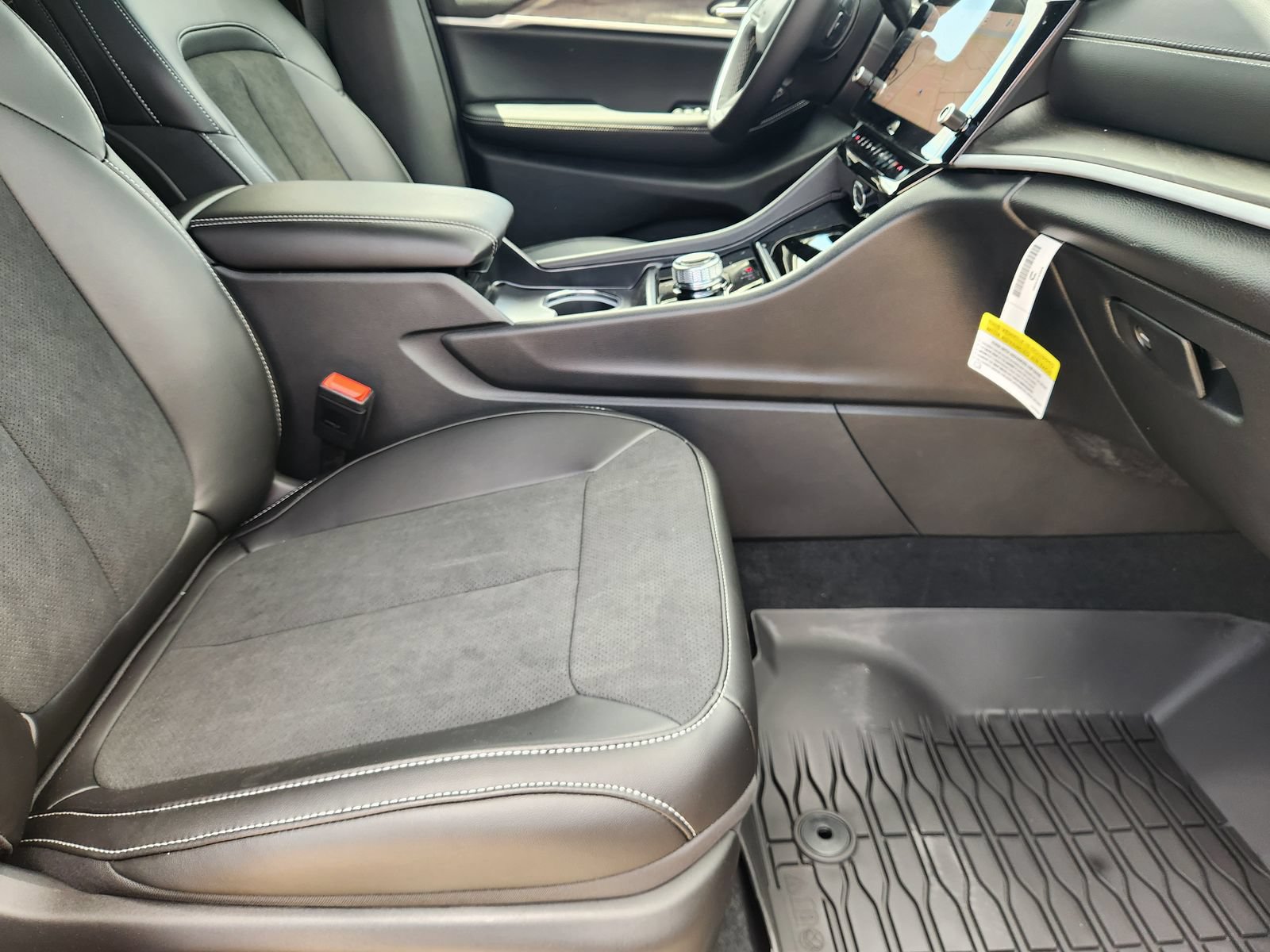 New 2026 Jeep Grand Cherokee Altitude RWD image 13