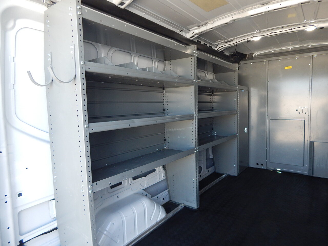 Used 2025 Ford Transit 250 148 Medium Roof RWD image 4