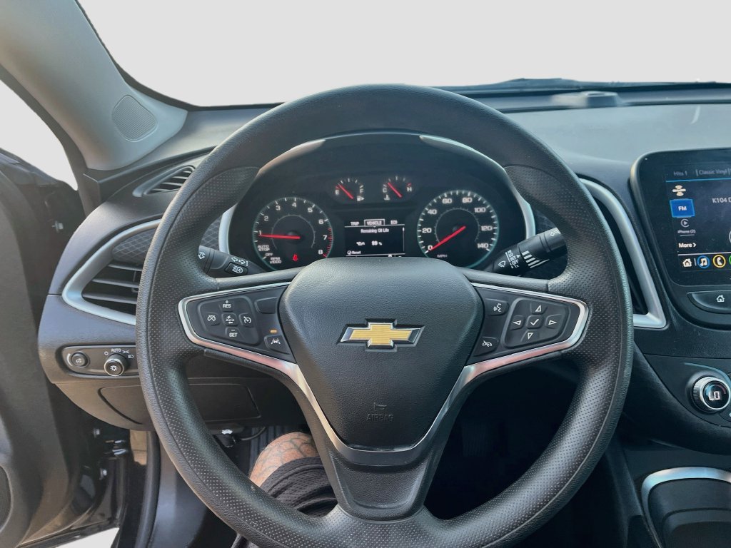 Used 2024 Chevrolet Malibu LT FWD image 11