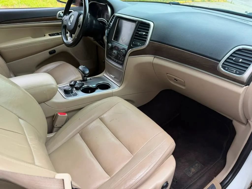 Used 2015 Jeep Grand Cherokee Limited AWD/4WD image 15
