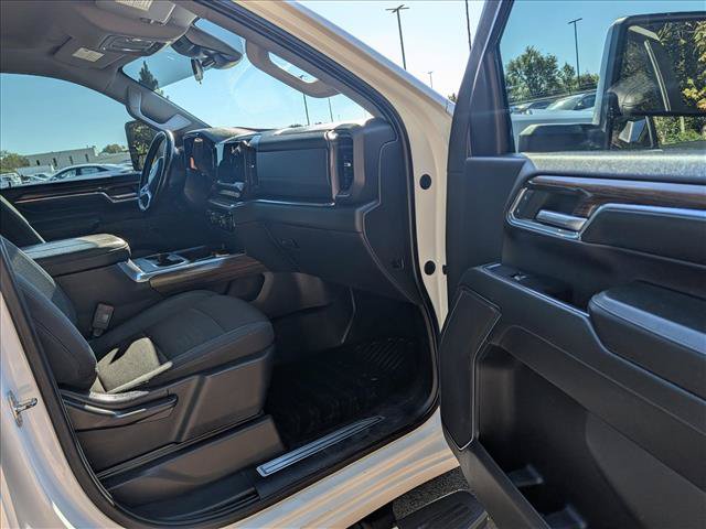 Used 2024 Chevrolet Silverado 3500 LT w/ Convenience Package AWD/4WD image 13