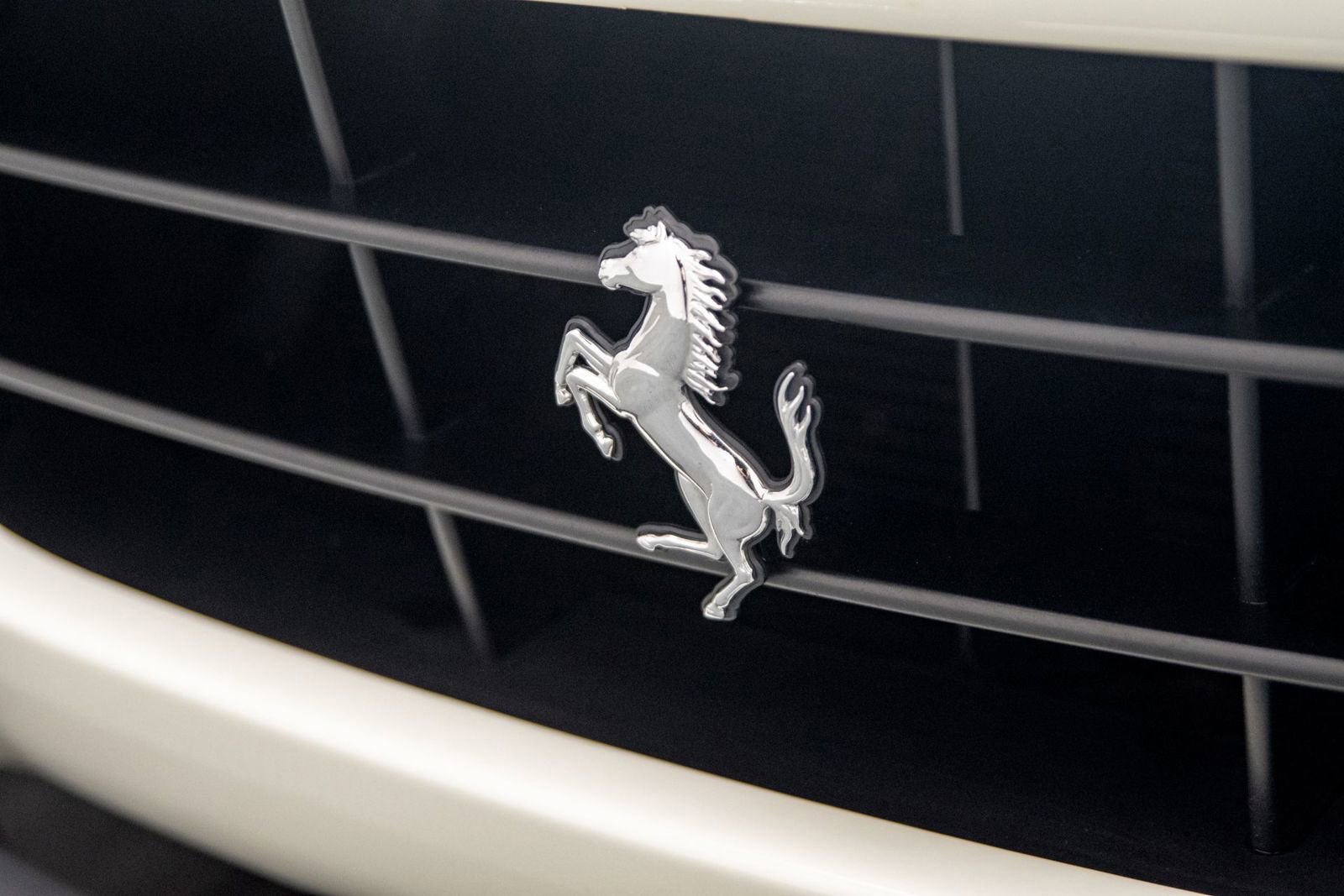 Used 2019 Ferrari Portofino RWD image 44