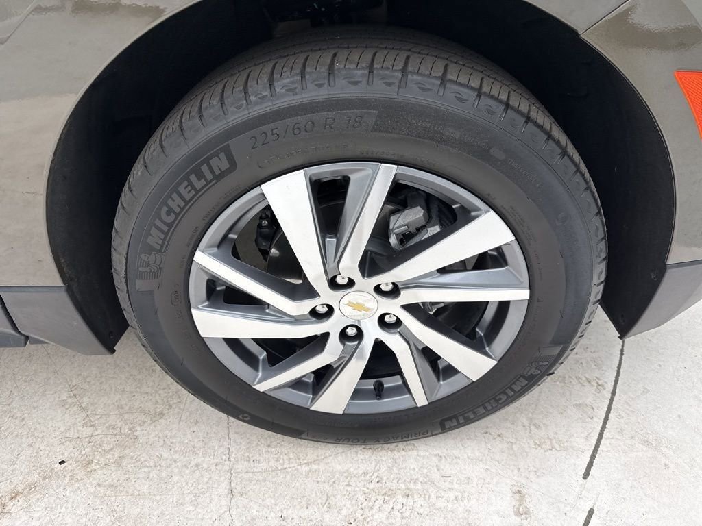 Used 2023 Chevrolet Equinox LT FWD image 18