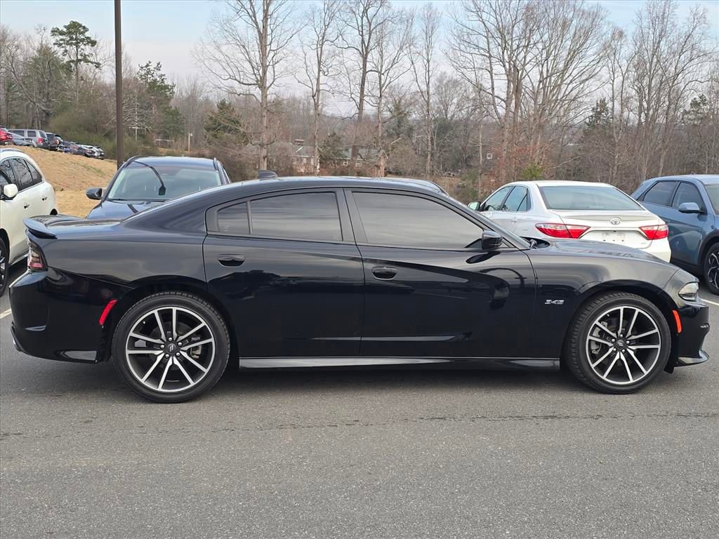 Used 2023 Dodge Charger R/T w/ Cold Weather Package image 2