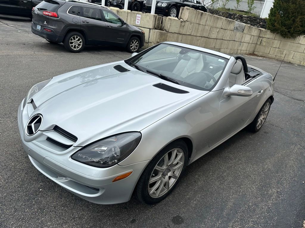 Used 2005 Mercedes-Benz SLK 350 image 2