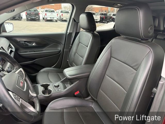 Used 2023 GMC Terrain SLT image 34