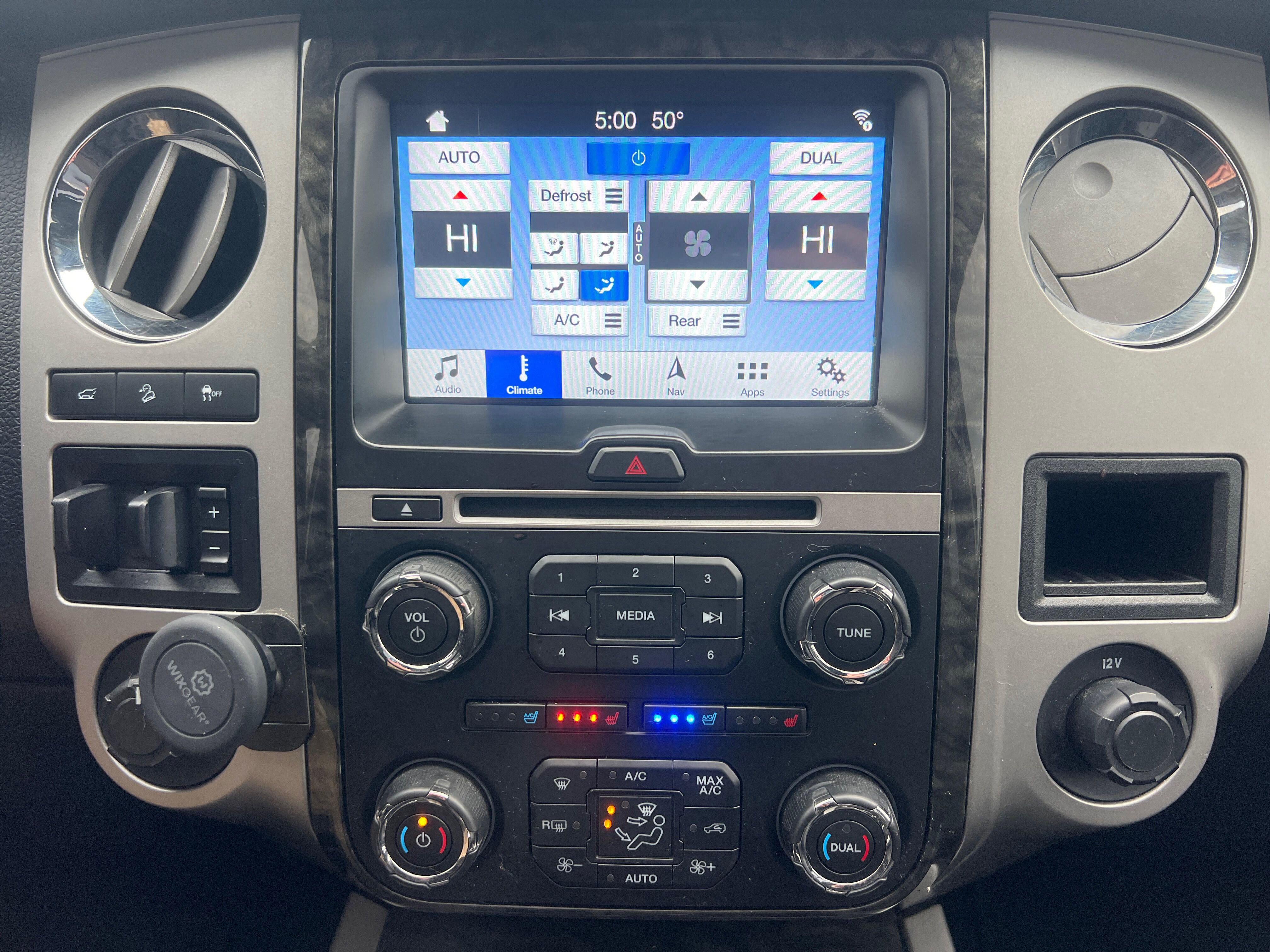 Used 2016 Ford Expedition EL Limited image 18