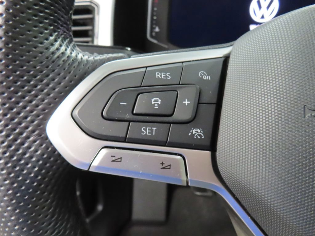 Used 2021 Volkswagen Atlas SEL R-Line image 48