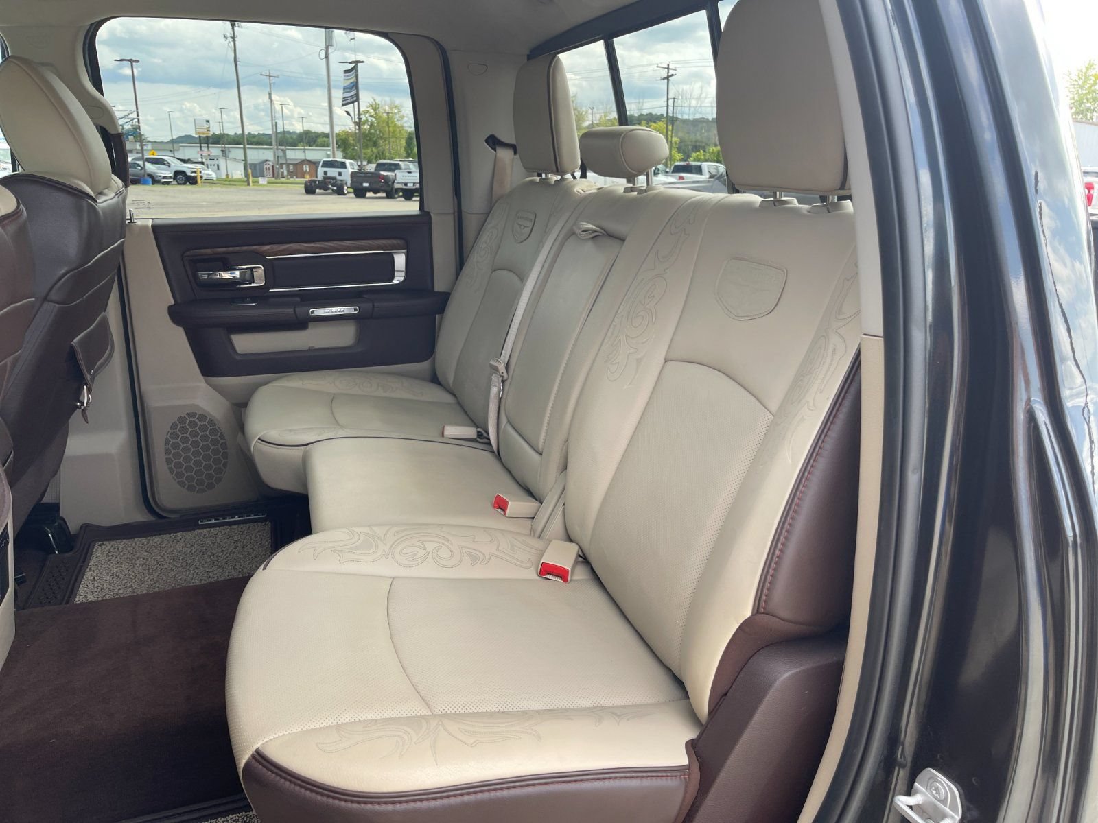 Used 2018 RAM 1500 Laramie Longhorn w/ Longhorn Special Edition AWD/4WD image 13