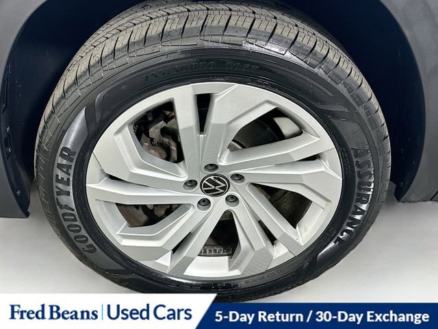 Used 2023 Volkswagen Atlas SE image 32