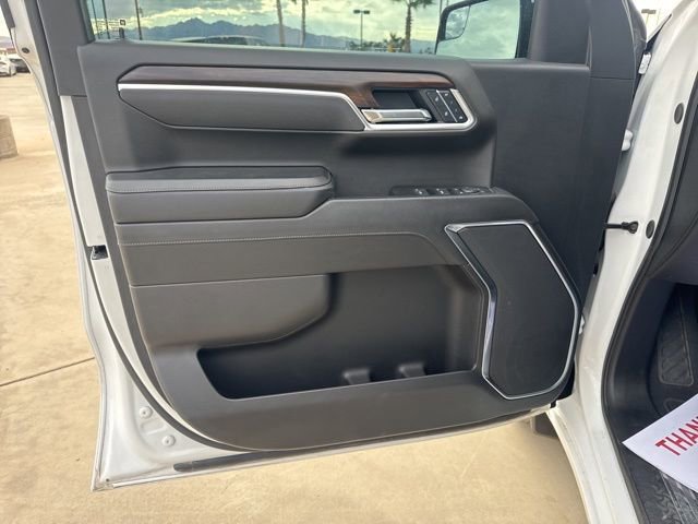 Used 2025 GMC Sierra 1500 SLT AWD/4WD image 17