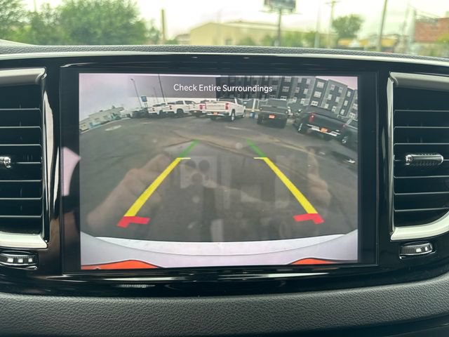Used 2024 Chrysler Pacifica Touring-L FWD image 20
