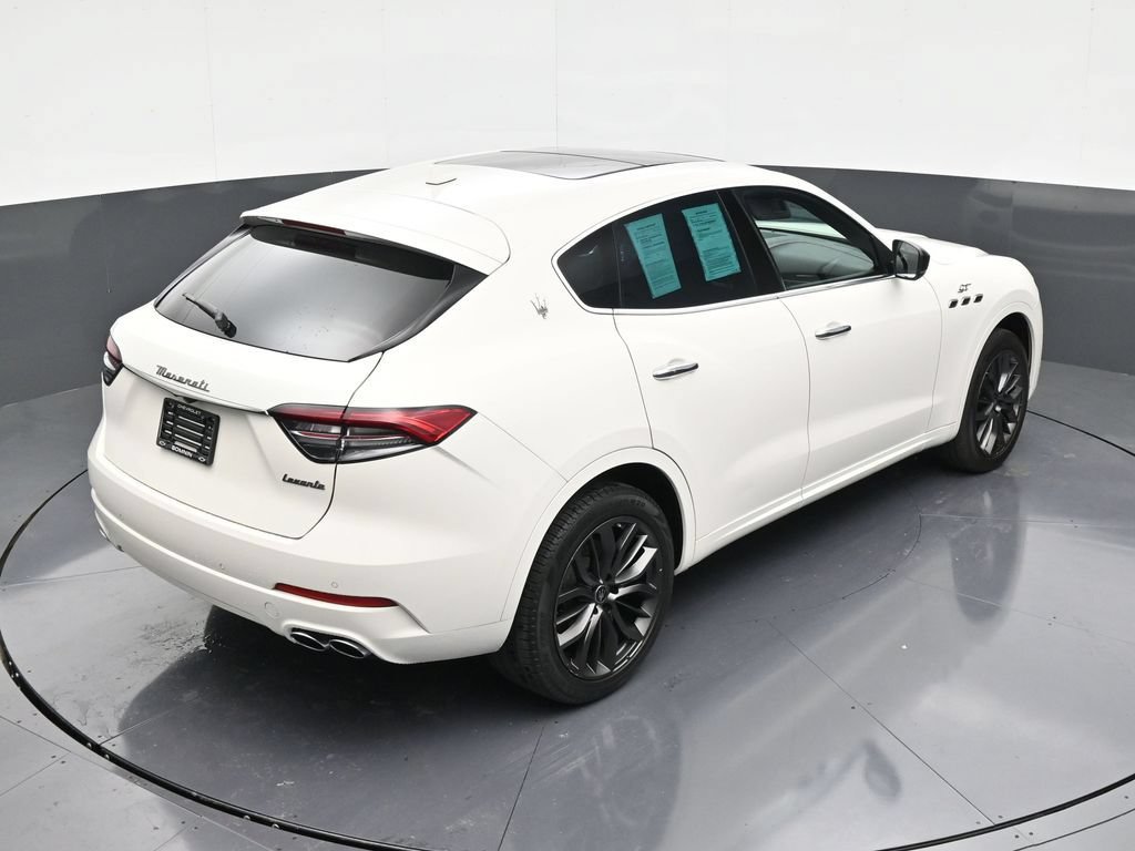 Used 2024 Maserati Levante GT Ultima AWD/4WD image 14