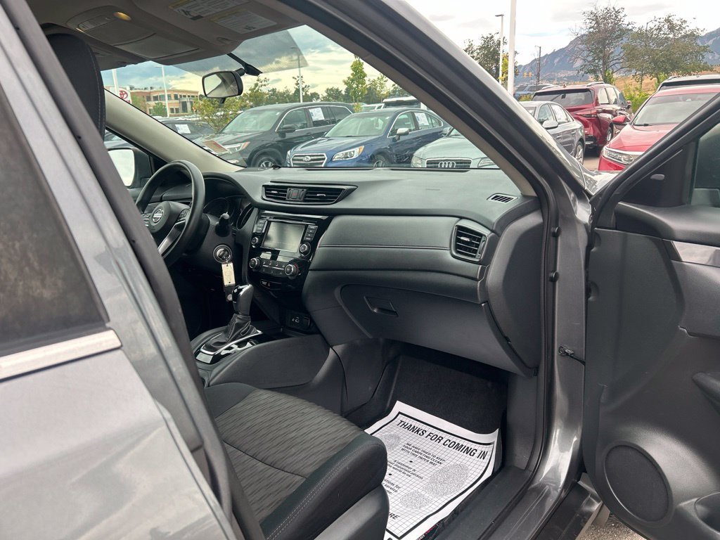Used 2018 Nissan Rogue S AWD/4WD image 11