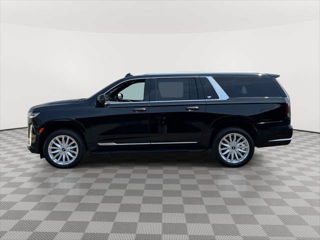 Used 2023 Cadillac Escalade ESV Luxury AWD/4WD image 4