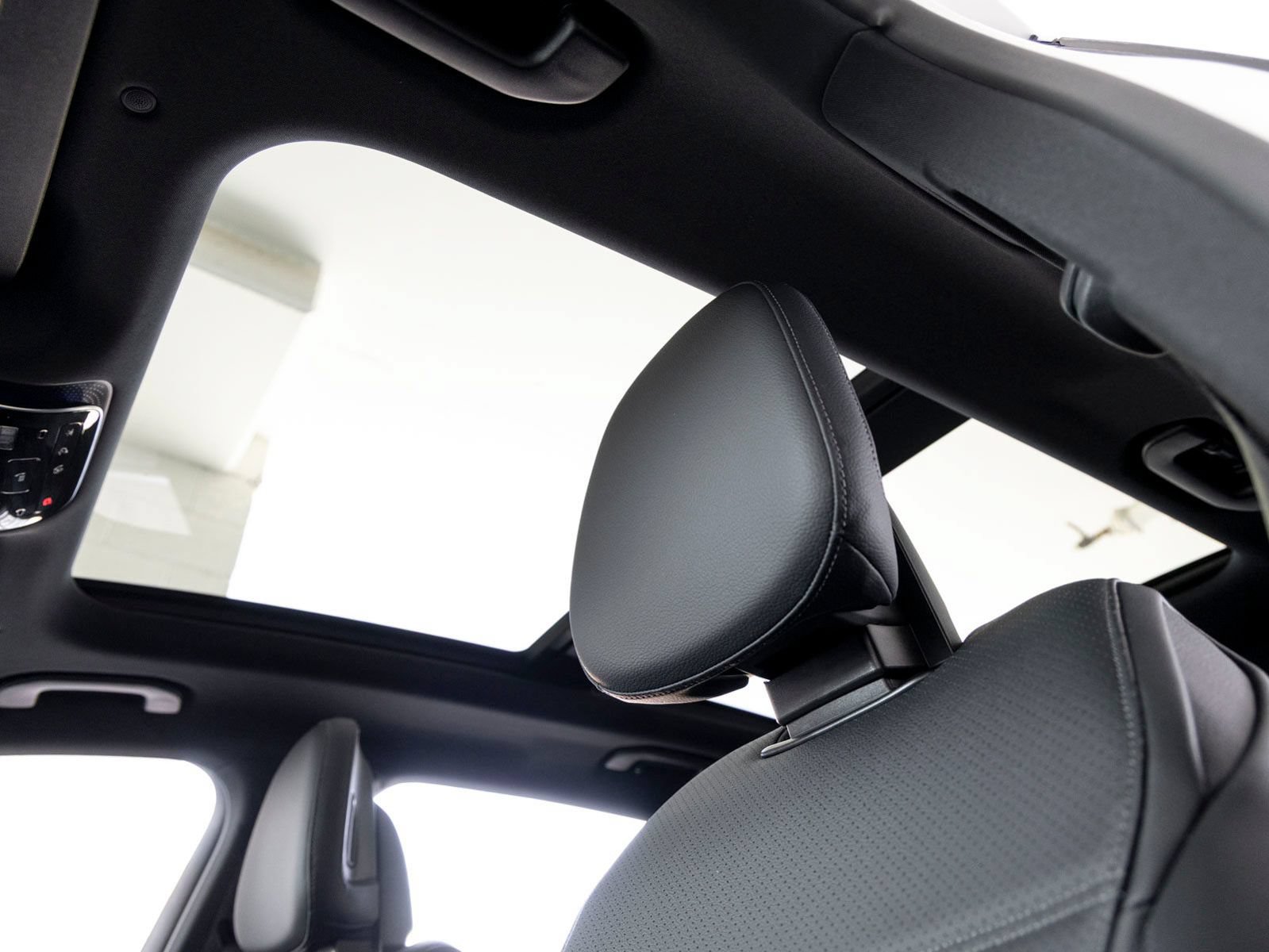 Certified 2026 Mercedes-Benz GLC 300 image 14