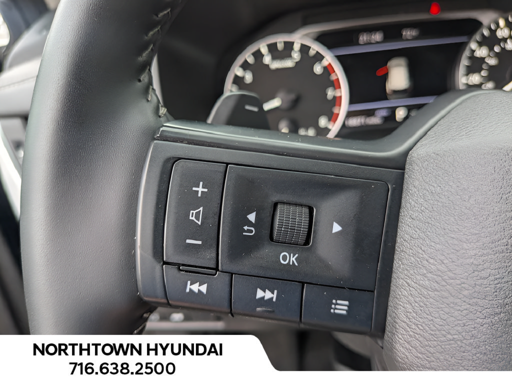 Used 2026 Nissan Rogue SV AWD/4WD image 25