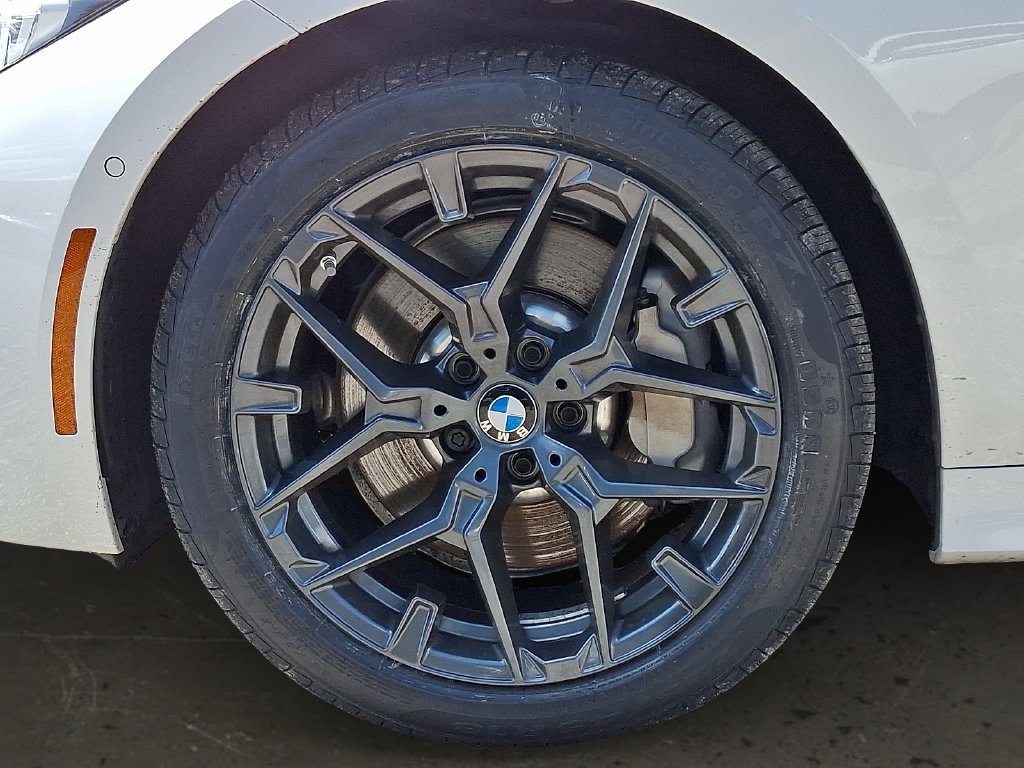 Certified 2025 BMW 330i xDrive Sedan w/ Convenience Package AWD/4WD image 9