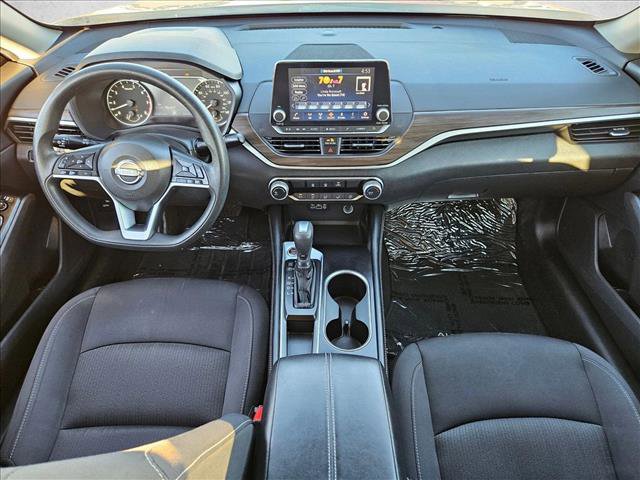 Used 2023 Nissan Altima 2.5 SV image 15