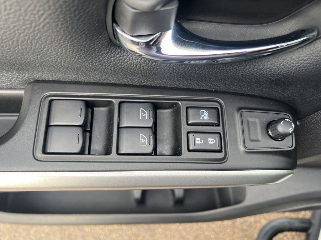 Certified 2024 Nissan Titan SV w/ SV Convenience Package image 49