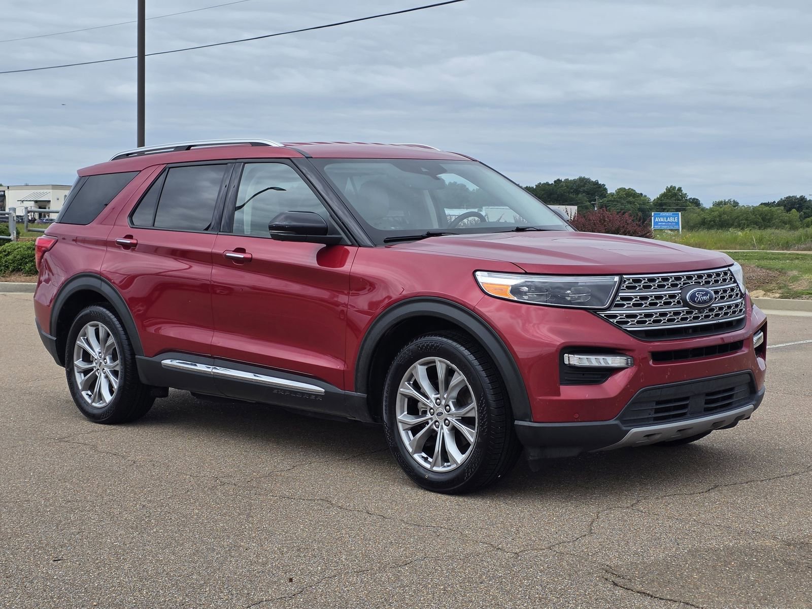 Used 2021 Ford Explorer Limited RWD image 3