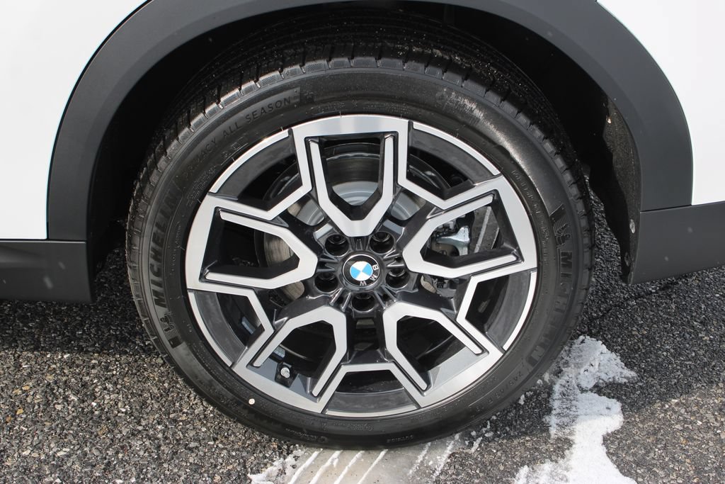 New 2026 BMW X2 xDrive28i AWD/4WD image 37