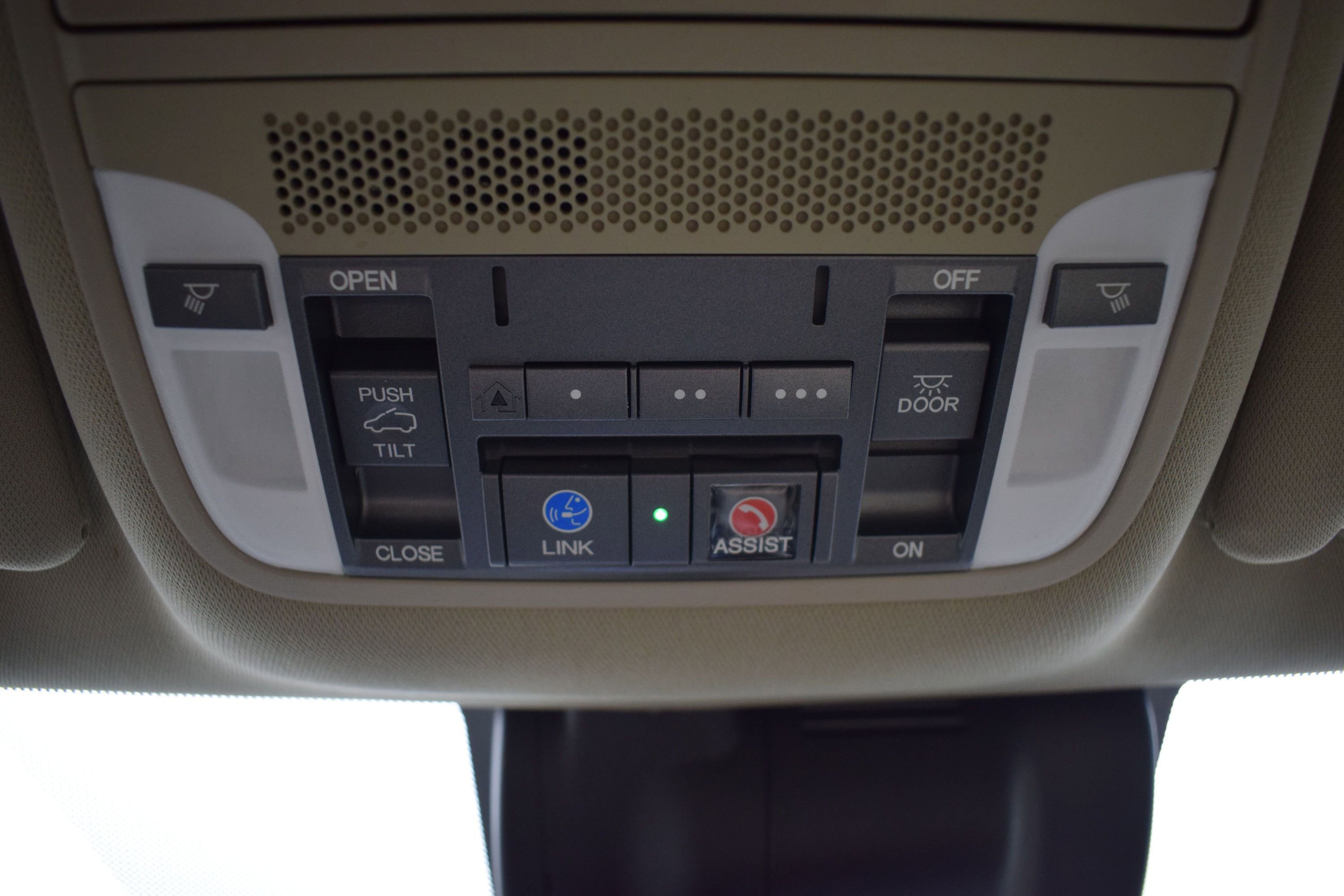 Used 2018 Acura MDX SH-AWD w/ Technology Package image 25