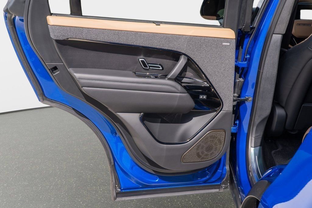 New 2025 Land Rover Range Rover Sport Autobiography AWD/4WD image 27