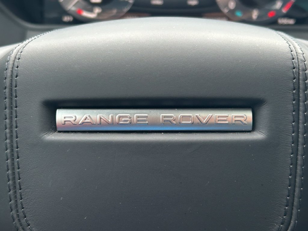 Used 2025 Land Rover Range Rover Velar Dynamic SE AWD/4WD image 38
