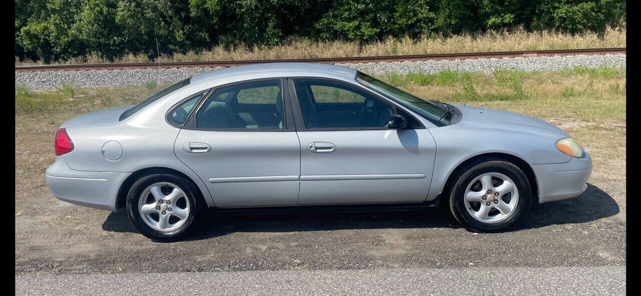 Used 2003 Ford Taurus SES image 6