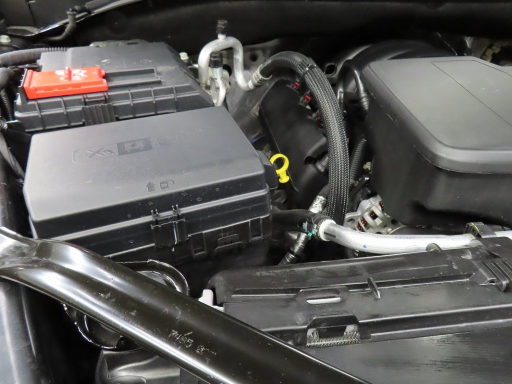 Used 2025 Chevrolet Suburban Z71 image 32