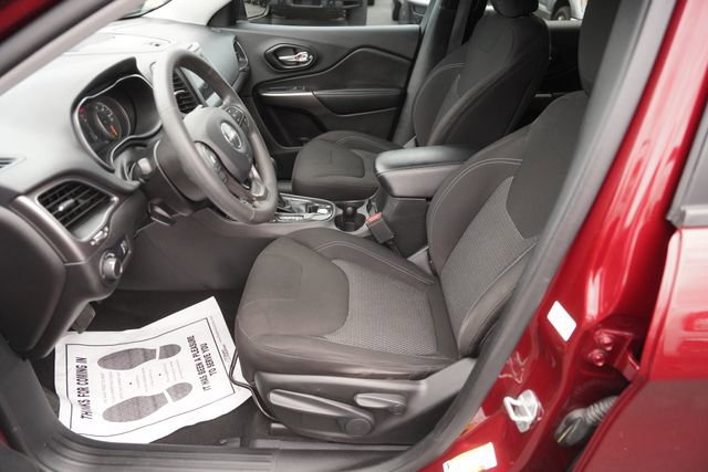 Used 2020 Jeep Cherokee Latitude image 9