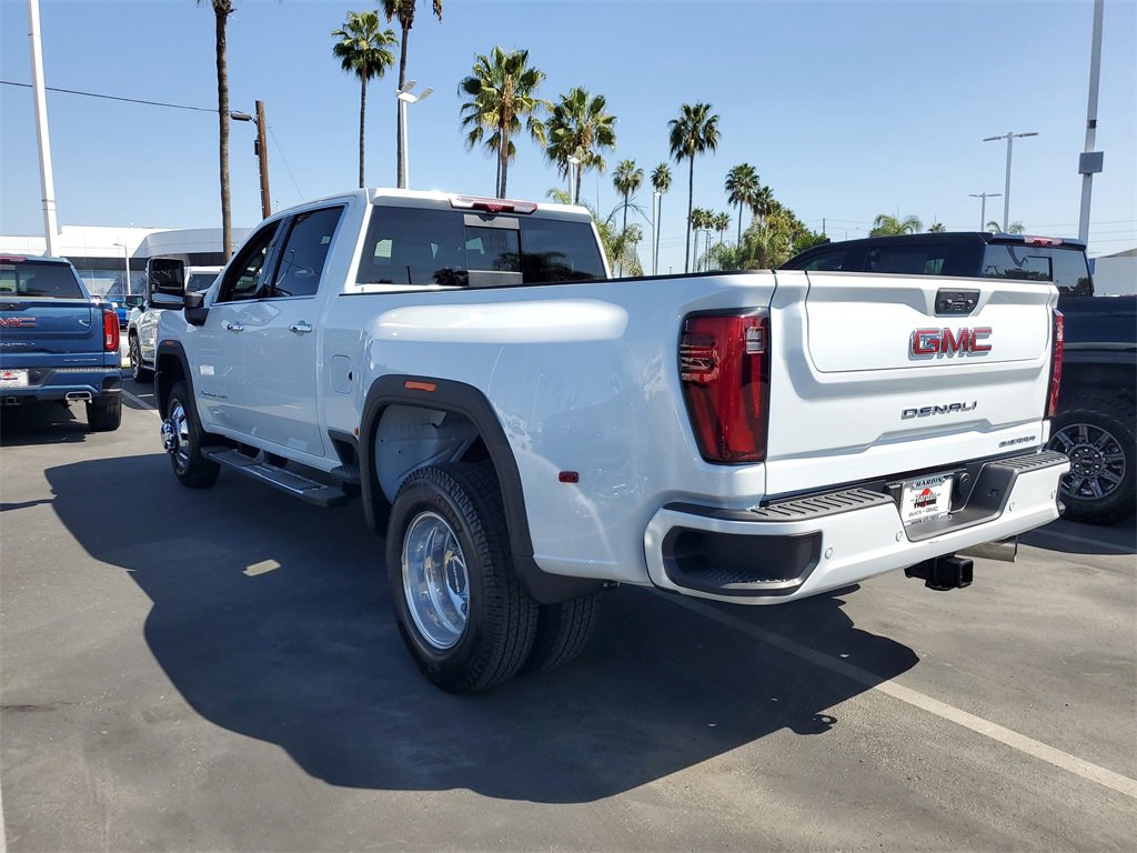 New 2026 GMC Sierra 3500 Denali w/ Denali Reserve Package image 3