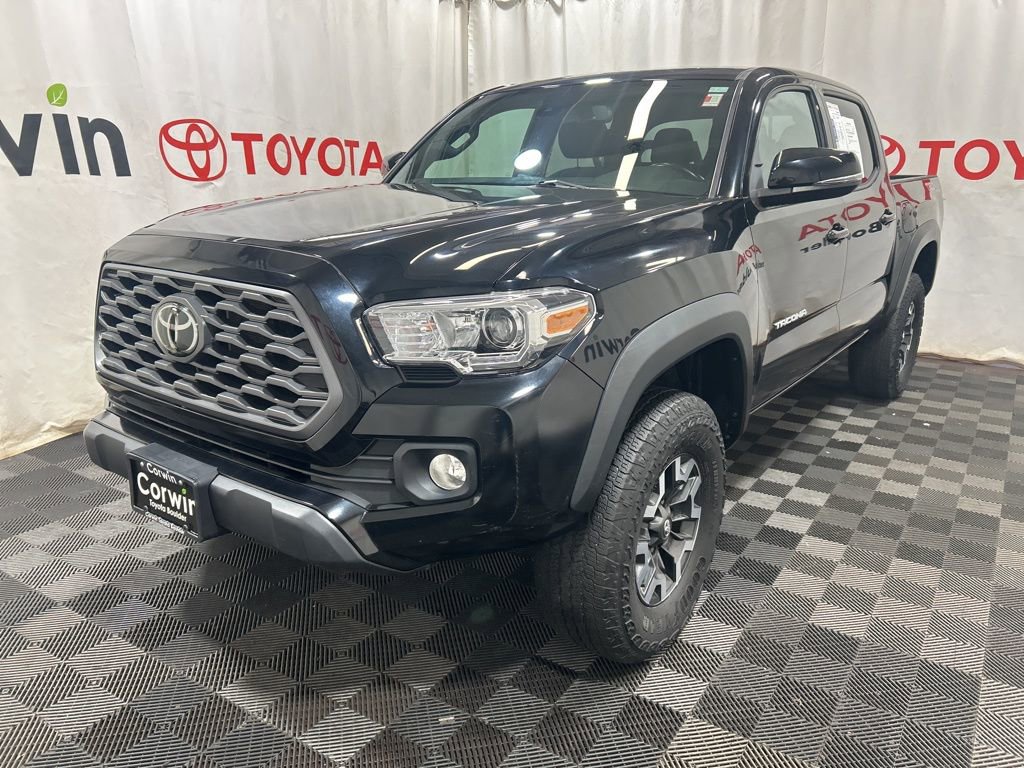 Used 2022 Toyota Tacoma TRD Off-Road AWD/4WD image 3