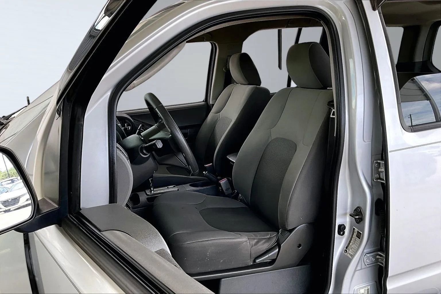 Used 2012 Nissan Xterra X RWD image 17
