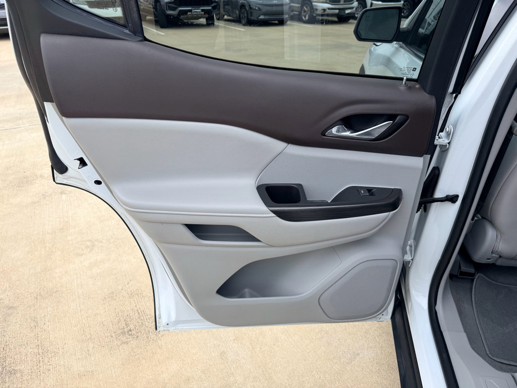 Used 2017 GMC Acadia SLT FWD image 23