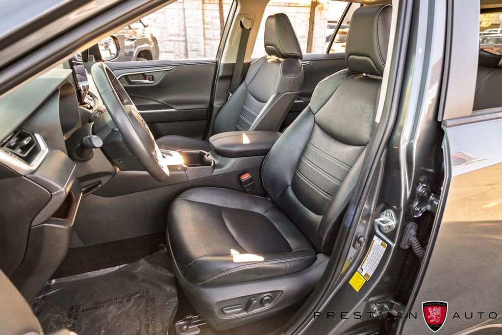 Used 2023 Toyota RAV4 Limited image 22