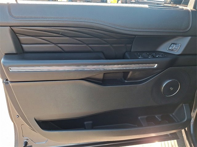 Used 2018 Ford Expedition Max Platinum image 12