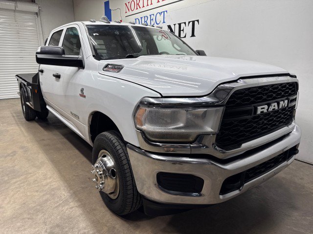 Used 2022 RAM 3500 Tradesman w/ Chrome Appearance Group AWD/4WD image 2