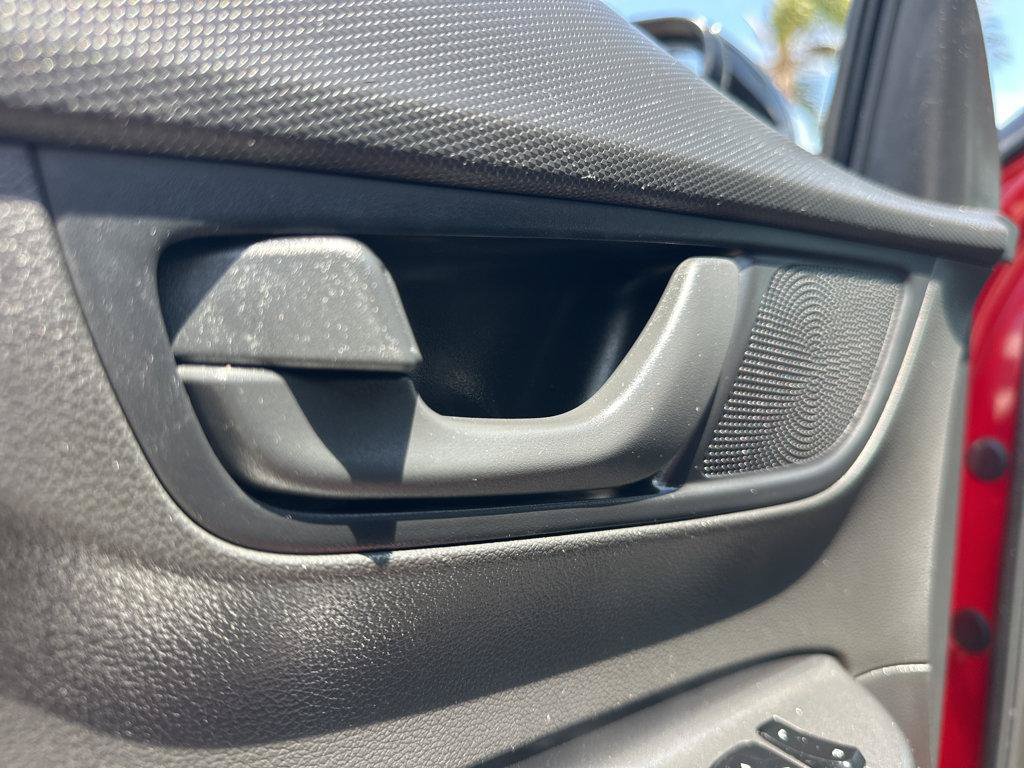 Used 2019 Hyundai Kona SEL AWD/4WD image 32