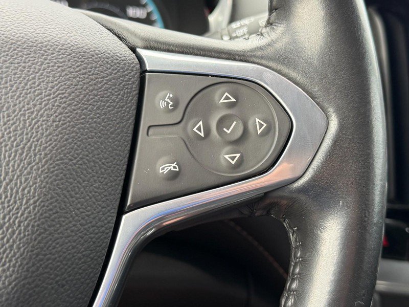 Used 2021 Chevrolet Traverse LT FWD image 19