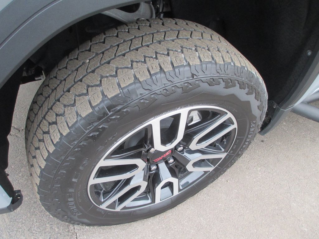 Certified 2024 GMC Sierra 1500 AT4 w/ Technology Package image 12