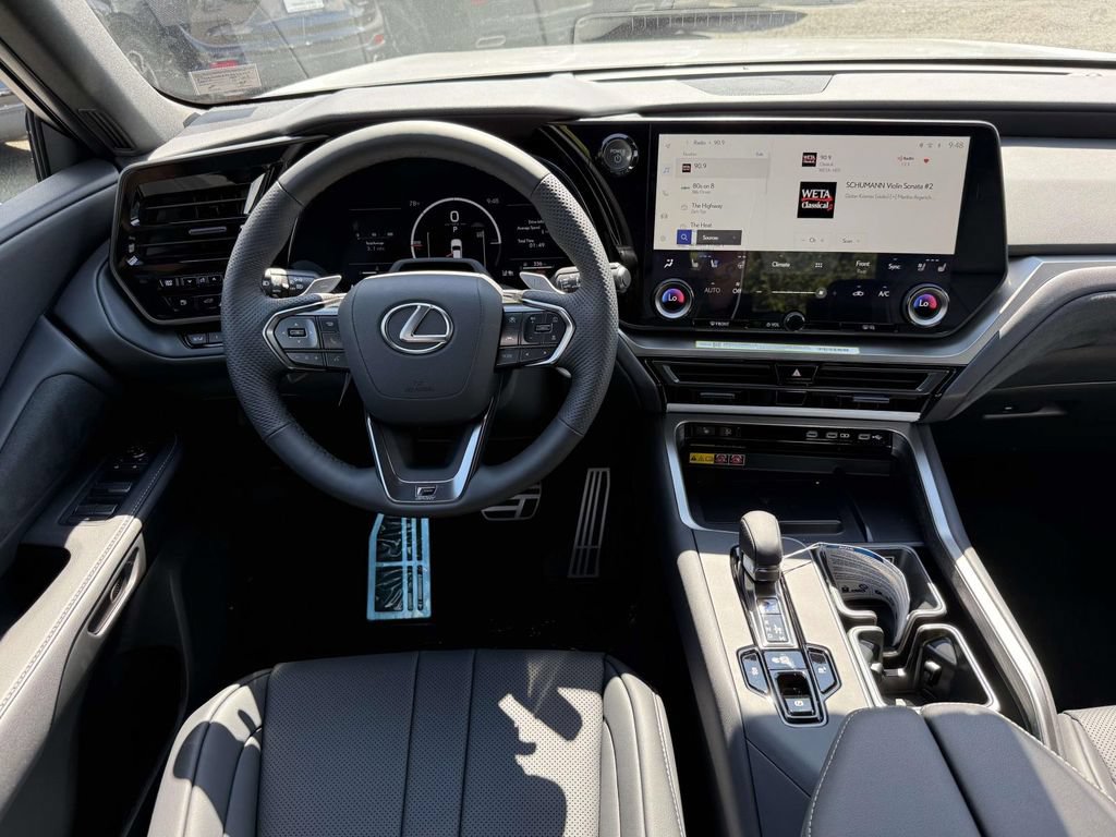 Used 2026 Lexus TX 500h AWD w/ Technology Package image 8