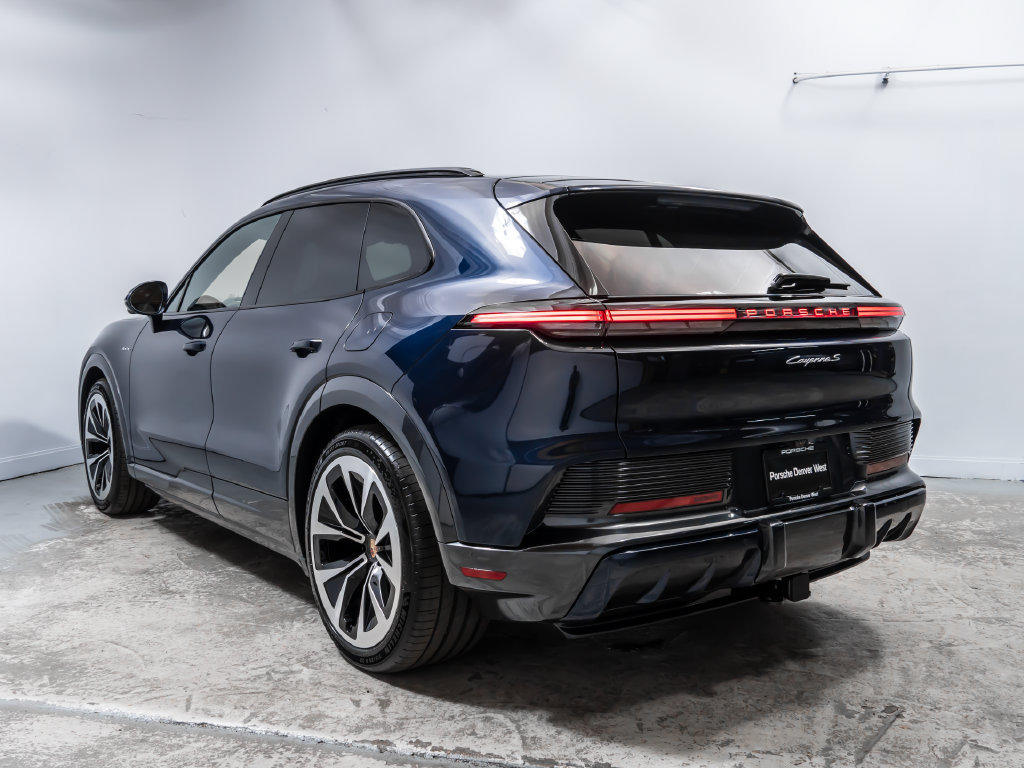 New 2026 Porsche Cayenne S AWD/4WD image 3