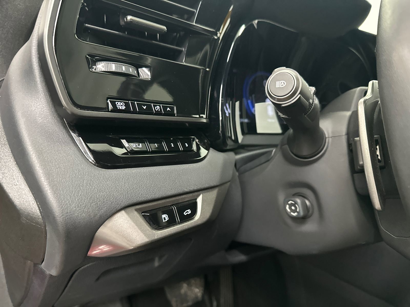 Used 2023 Lexus RX 350 Premium Plus w/ Cold Area Package image 35