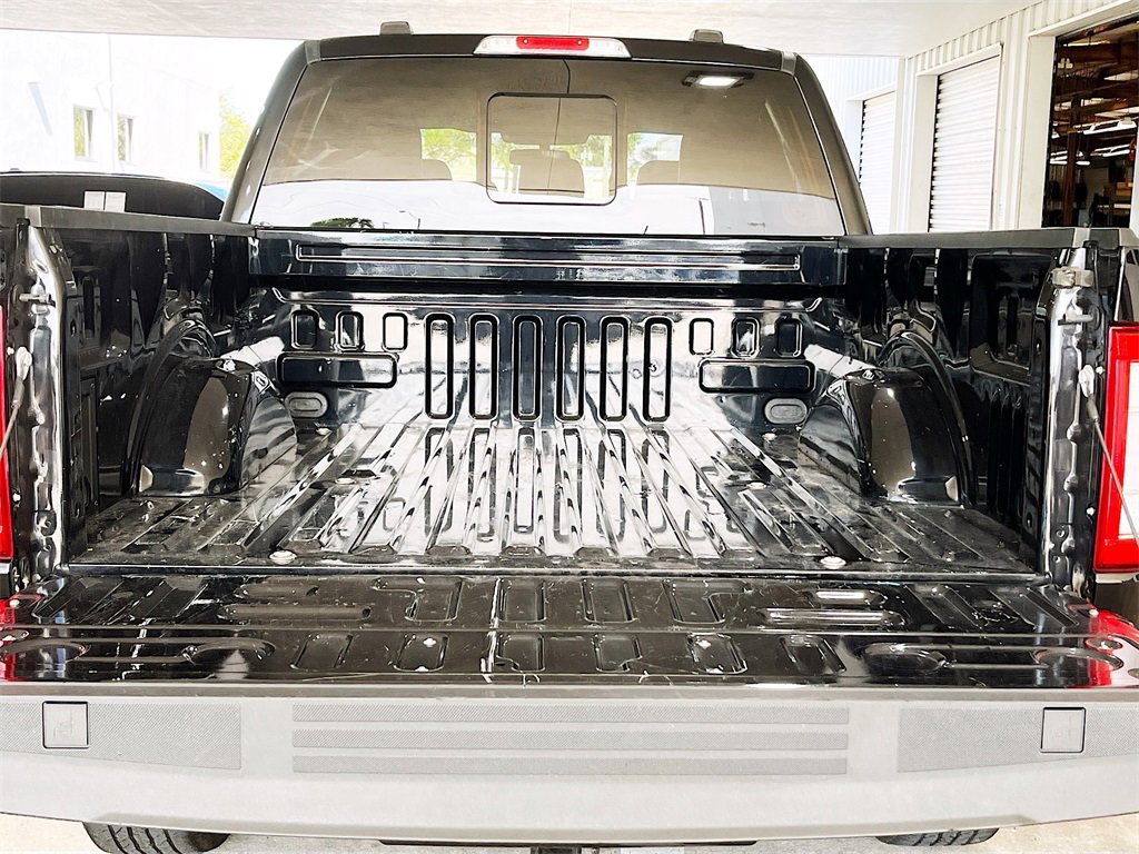 Used 2022 Ford F150 Lariat image 27