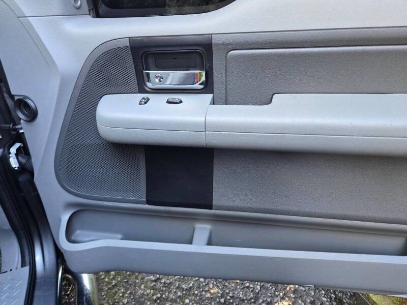 Used 2006 Ford F150 XLT image 23