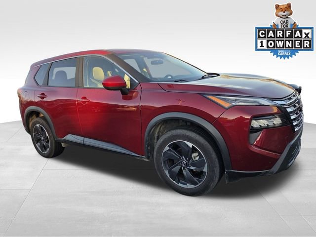 Used 2025 Nissan Rogue SV image 3