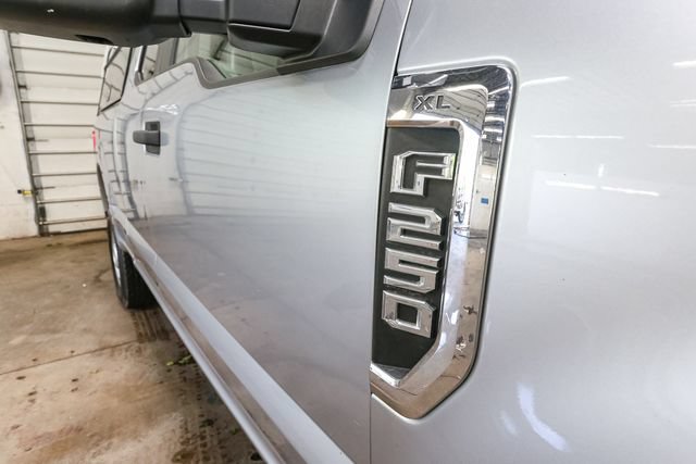 Used 2021 Ford F250 XL w/ Power Equipment Group AWD/4WD image 8